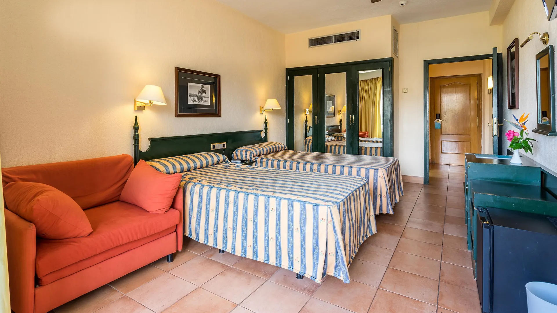 Bluesea Costa Jardin & Spa Puerto de la Cruz 4*,